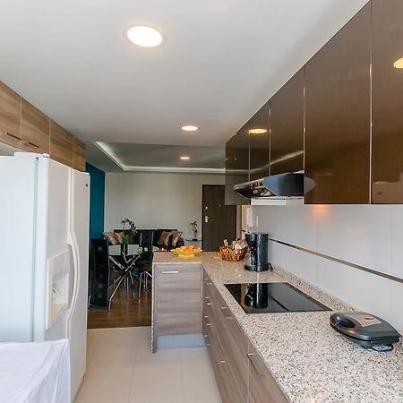 Suite De Lujo, Piso Alto, Junto Parque Carolina, Generador Electrico كويتو المظهر الخارجي الصورة